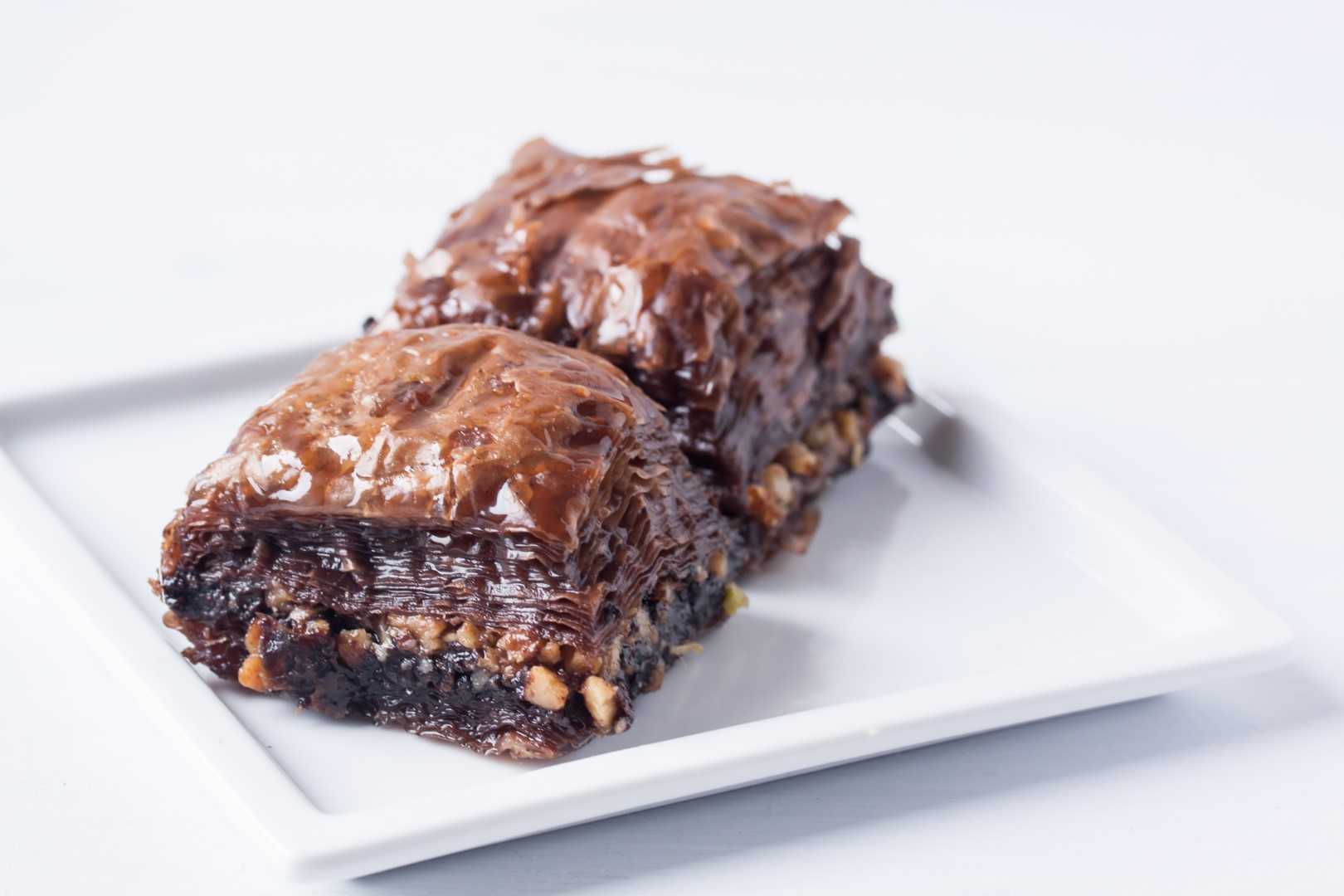 CHOCOLATE PISTACHIO BAKLAVA ± 250g